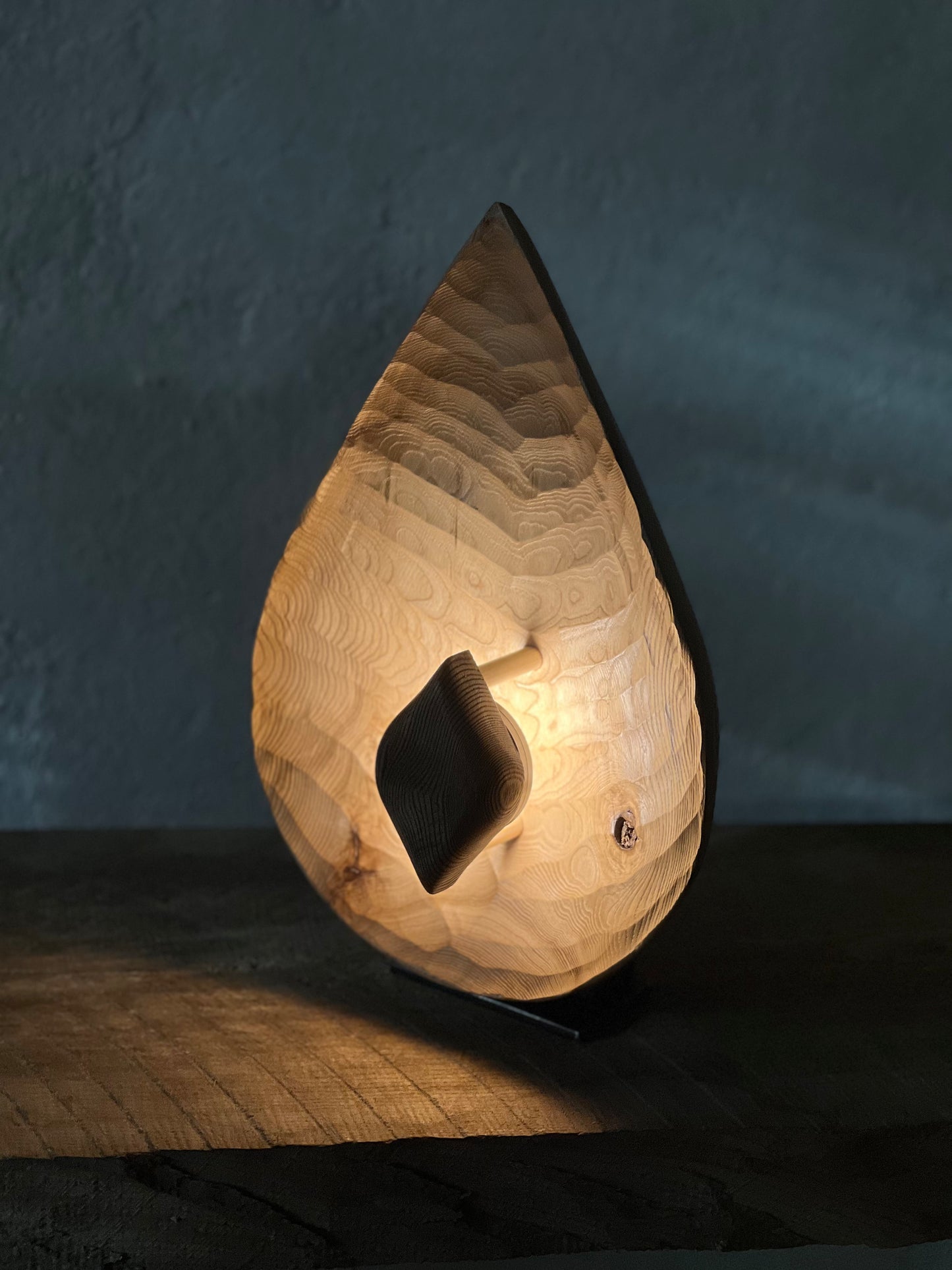 WOODEN LAMP - IN ASH